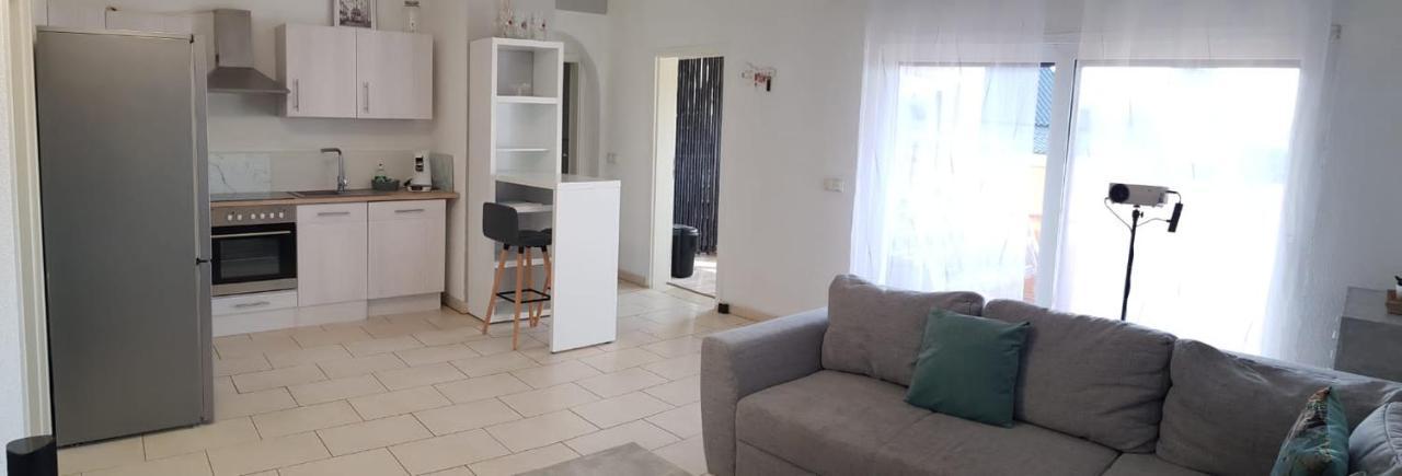 Easystay#4 Home Cinema Ferienwohnung In Kliniknaehe Mit Balkon, Boxspringbett & Netflix Bad Oeynhausen Extérieur photo